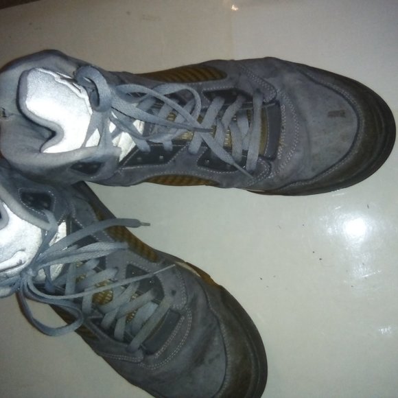 Size 12 -Nike Air  Jordan 5 Retro Wolf Grey 2011 main image 14